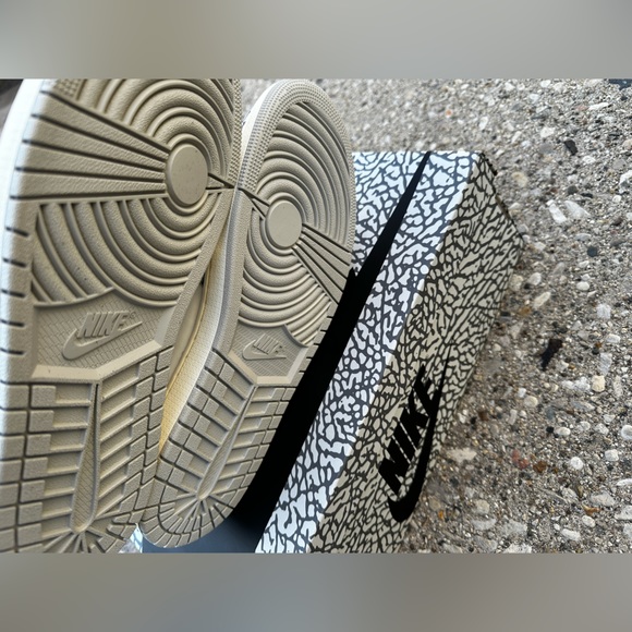 Air Jordan 1 Retro OG High Cement Elephant Print DZ5485-052 Men's - Picture 10 of 16